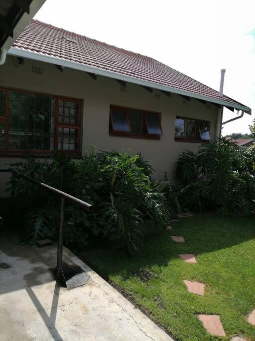 Apartamento Garden And Park Leisure On Tugela Benoni Exterior foto